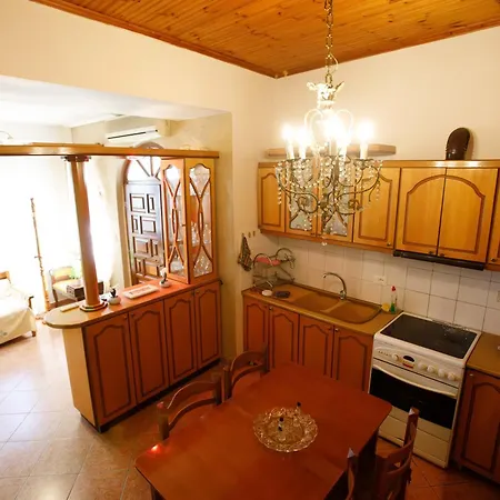 The View House فيلة *